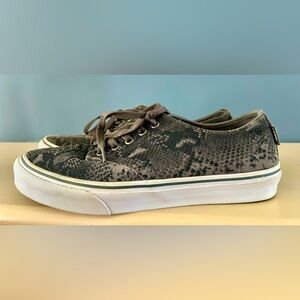 Vans Suede Python Print size 9.5